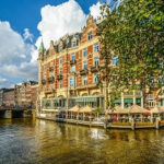 expat paying taxes in amsterdam