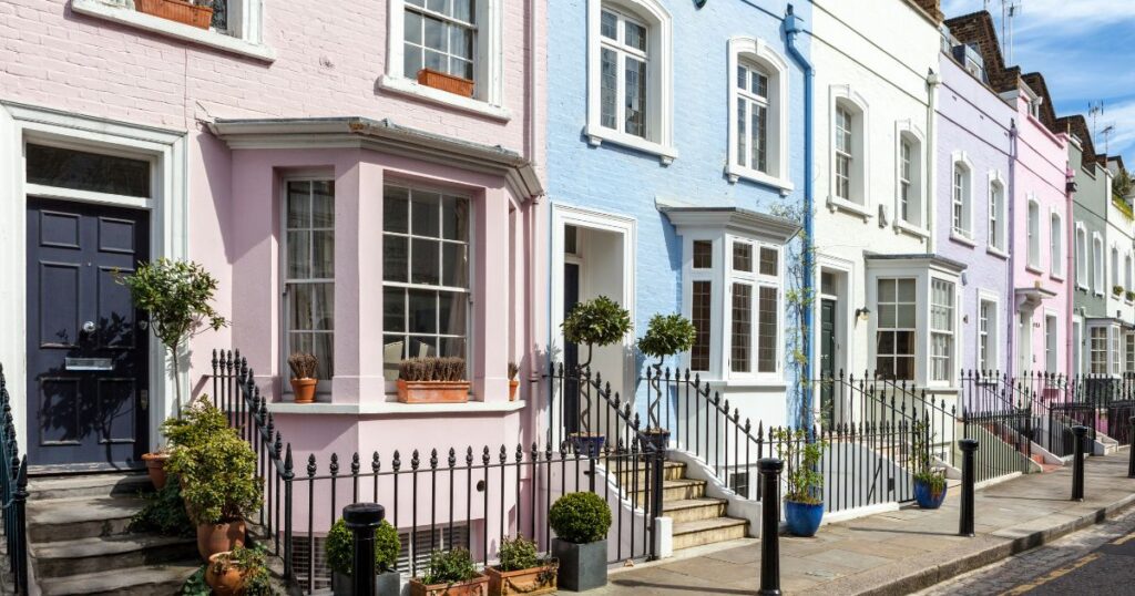 Row of colorful homes in London - How to Move to London